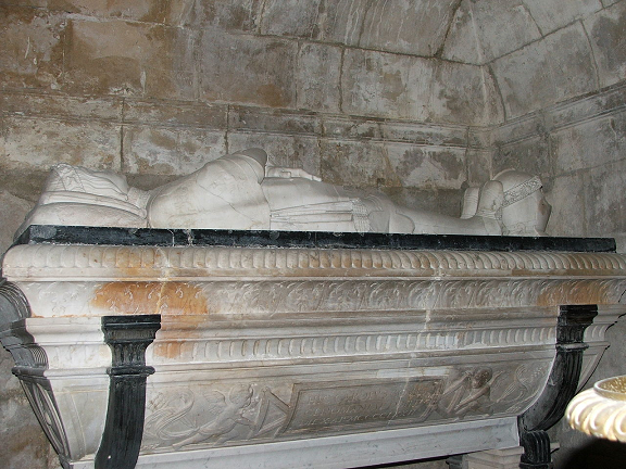 Tombeau de Charles IV d'Anjou - dans la cathédrale du Mans - attribué à Francesco Laurana